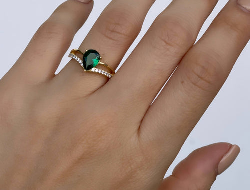 Pearl Cut Emerald Gold Ring